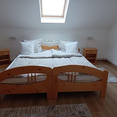 Narcisz B&B Корунд Экстерьер фото
