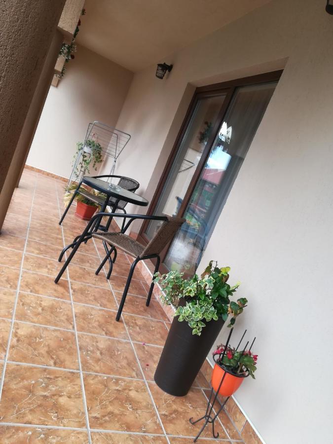 Narcisz B&B Корунд Экстерьер фото