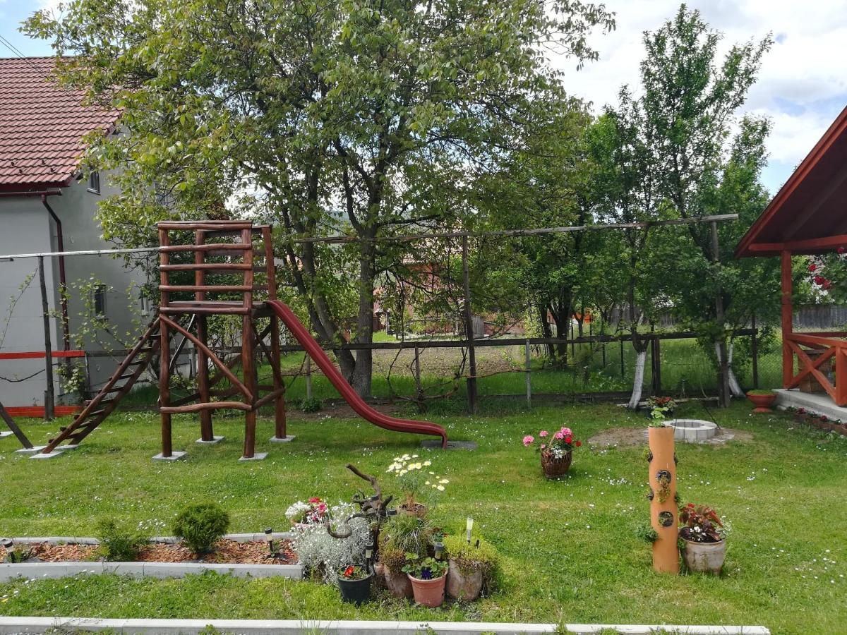 Narcisz B&B Корунд Экстерьер фото
